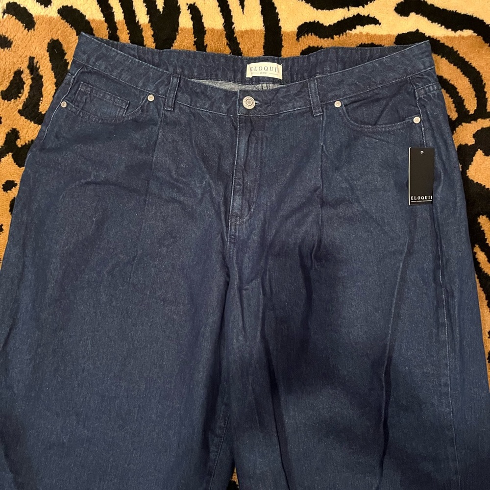 Eloquii Wide Leg Jeans size 18     new  with tags.